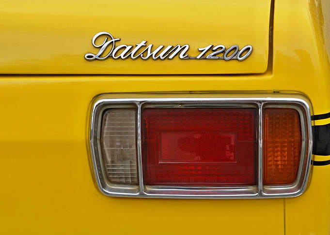 Dutsun 1200 Backlight