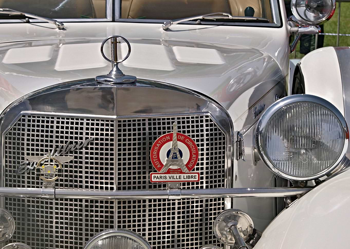 Retro Excalibur front
