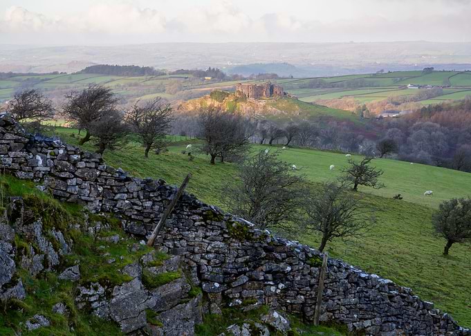 Carreg Cennen castle
