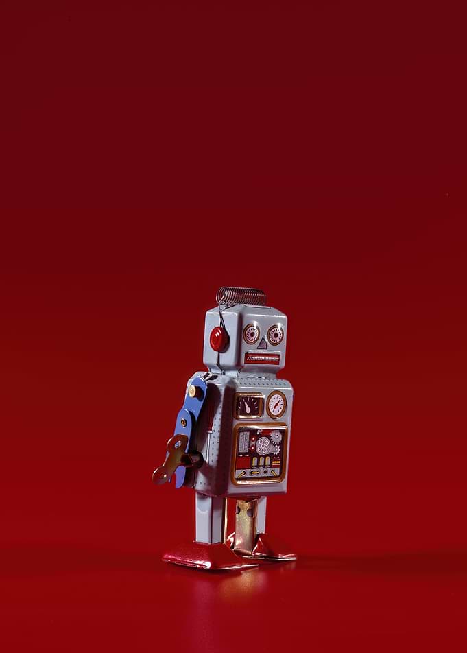 Robot toy tin alone red ve