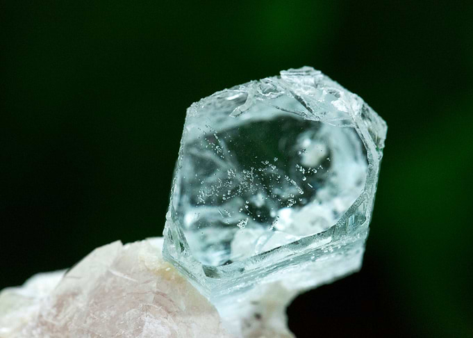 aquamarine stone