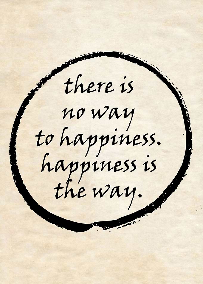 HAPPINESS VINTAGE CIRCLE