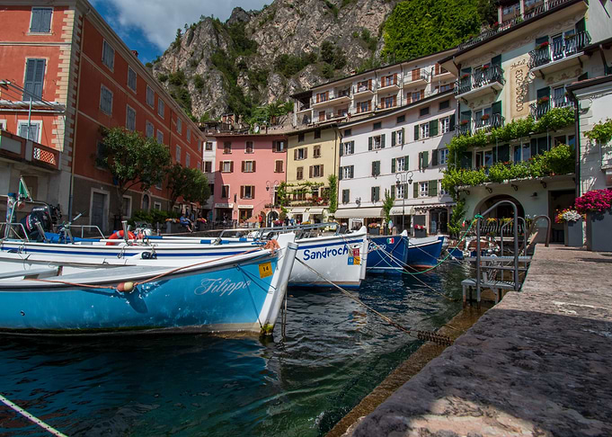 Gardasee town boats
