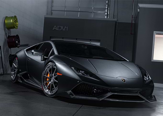 Lamborghini Huracan car