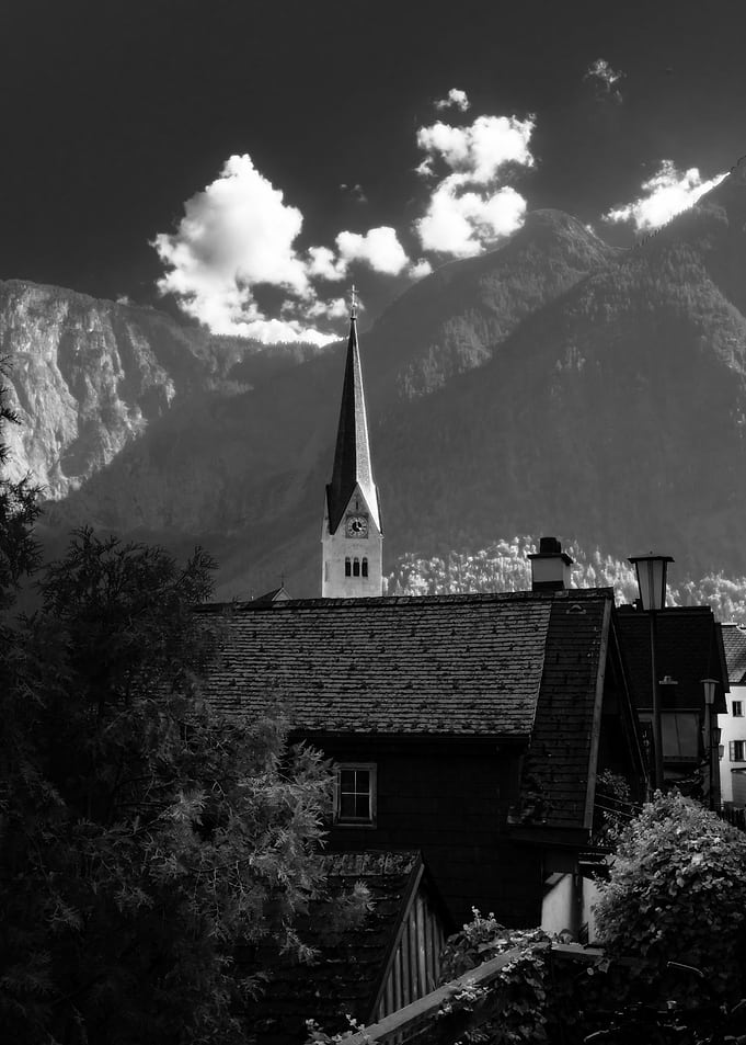 black and white Hallstatt