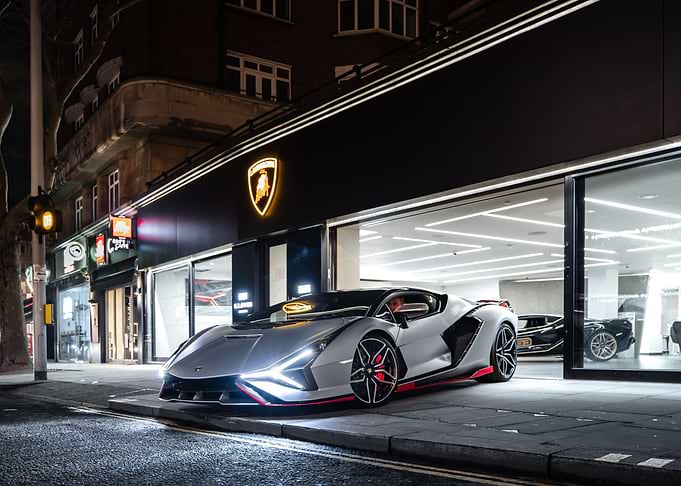 Lamborghini Sian White