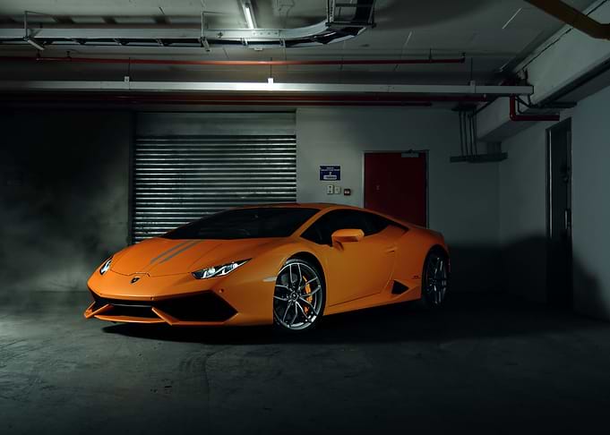 Orange Huracan