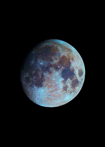 Colors of the Moon