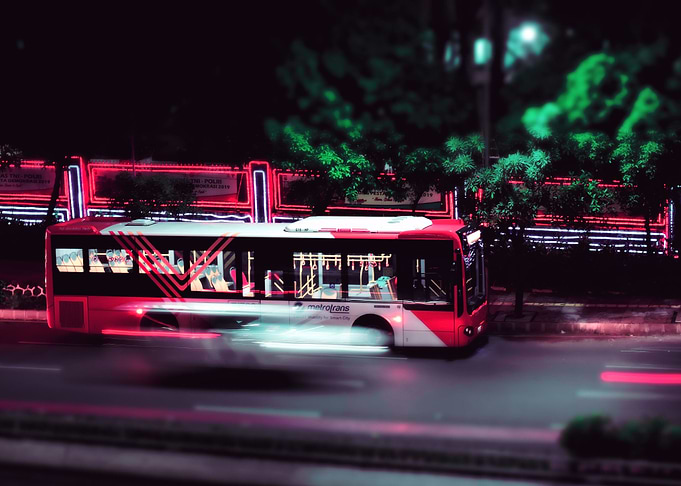Bus Jakarta Syberpunk