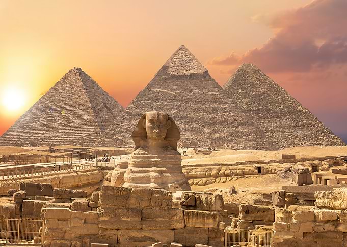 PYRAMIDS OF GIZA EGYPT