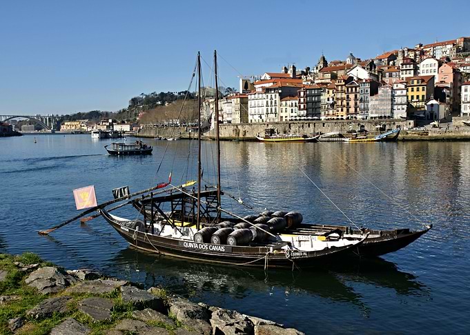 Porto view with Douro 04