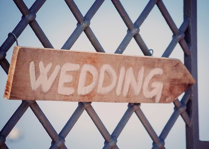 Wedding sign right