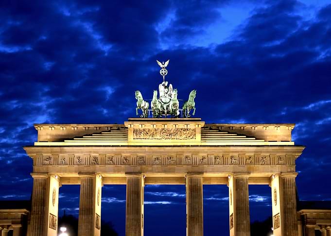 Brandenburg Gate at night