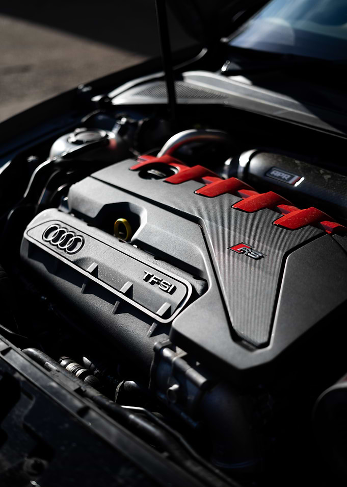 Audi RS3 Engine