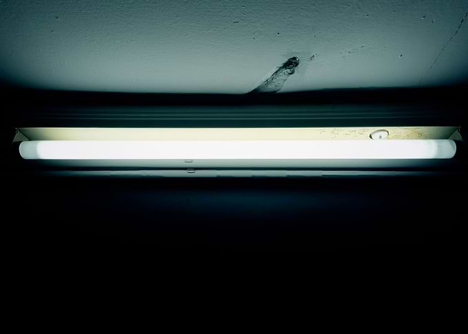 Neon flicker basement old