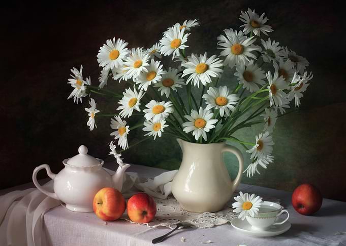 Daisies and apples