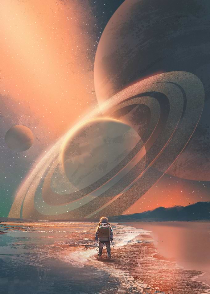 Saturn in the horizon