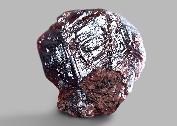 garnet mineral stone