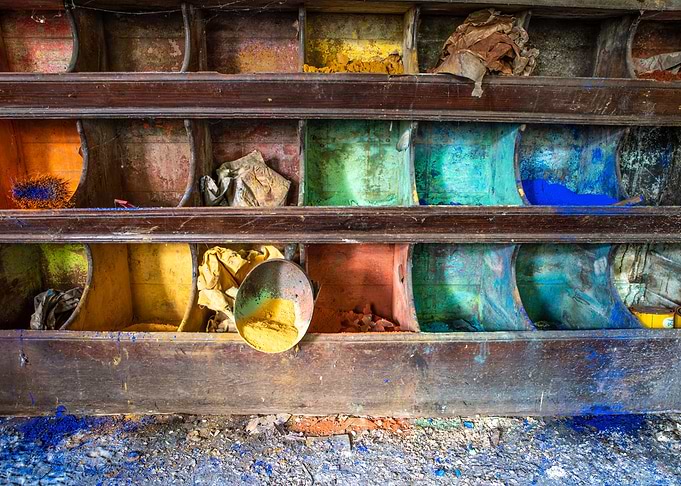 Color powder