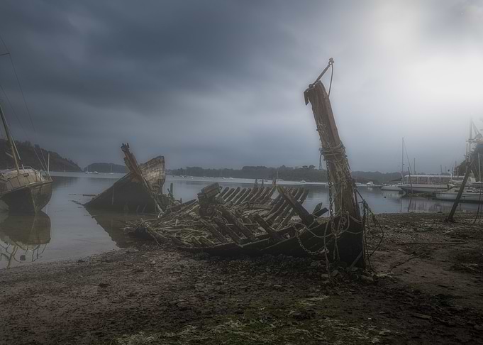 Bateau dans la brume