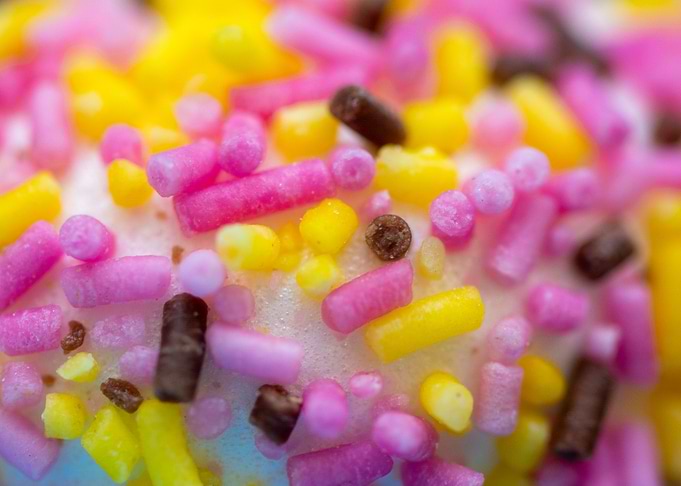Rainbow flakes