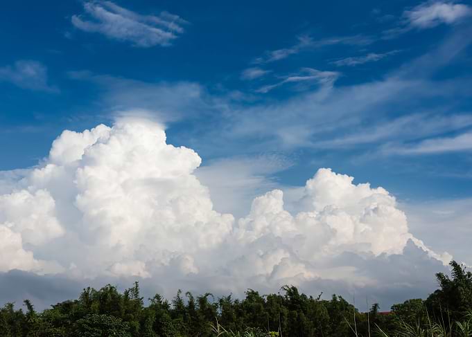 Spectacular white clouds