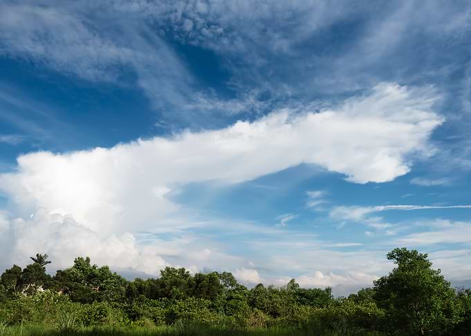 Spectacular white clouds