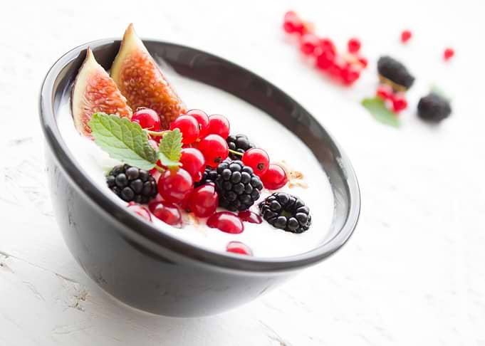 Yoghurt and fruit