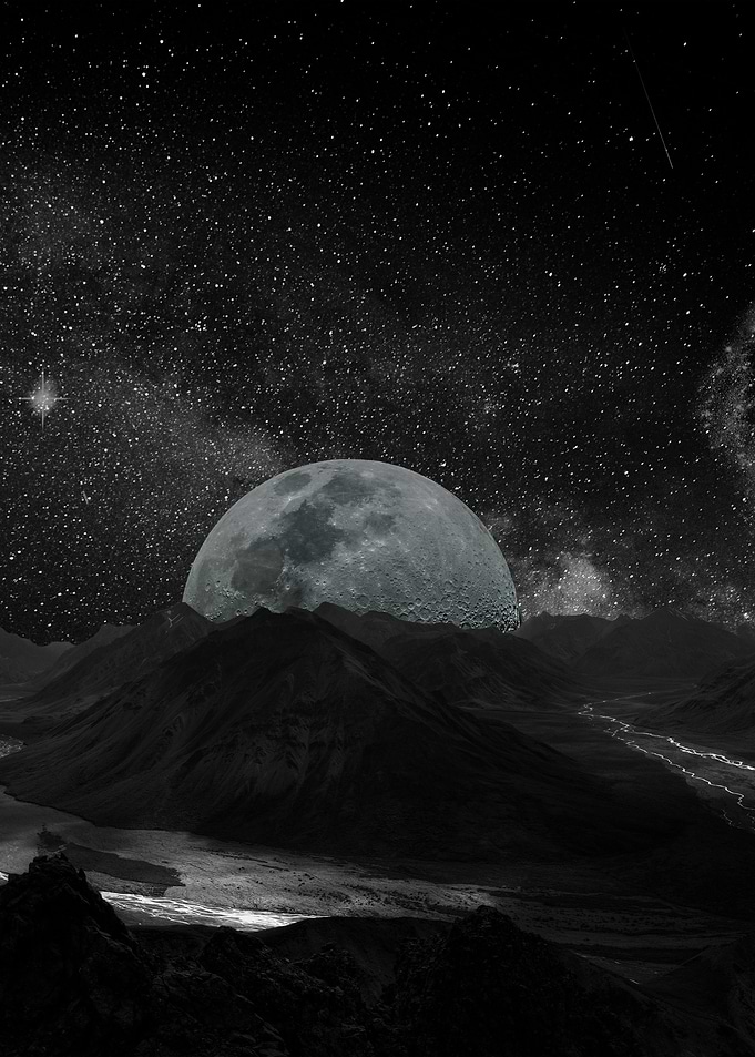 moon black and white