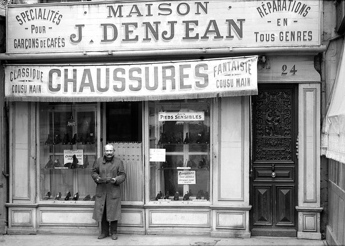 Vintage cobblers shop