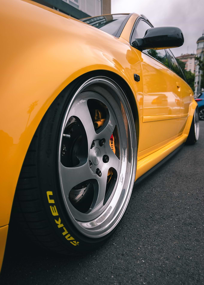 RETRO RACING CAR CARS