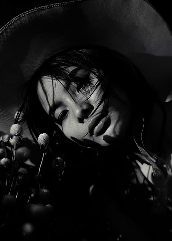 Dark and Mysterious women