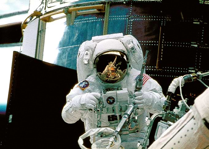 Engineer repairing space