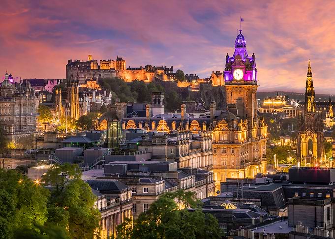Lovely sunset in Edinburgh