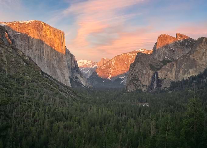 Tunnel View