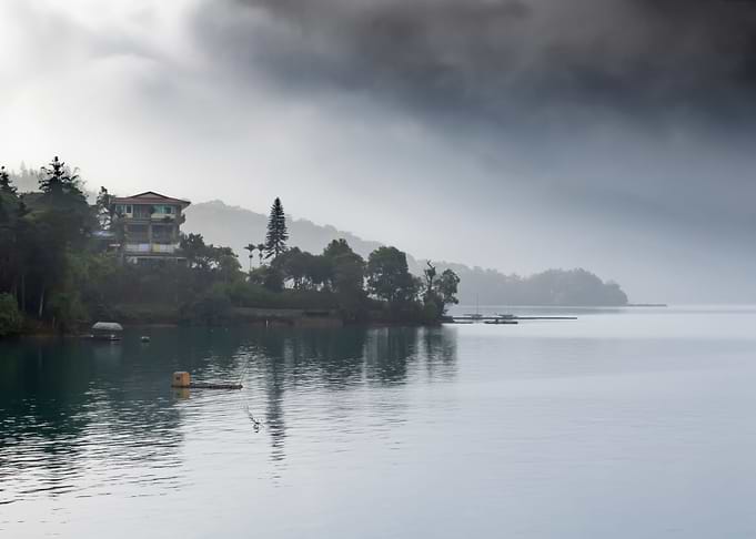 Tang Wind Lake View