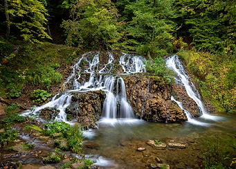 Cascade waterfalls