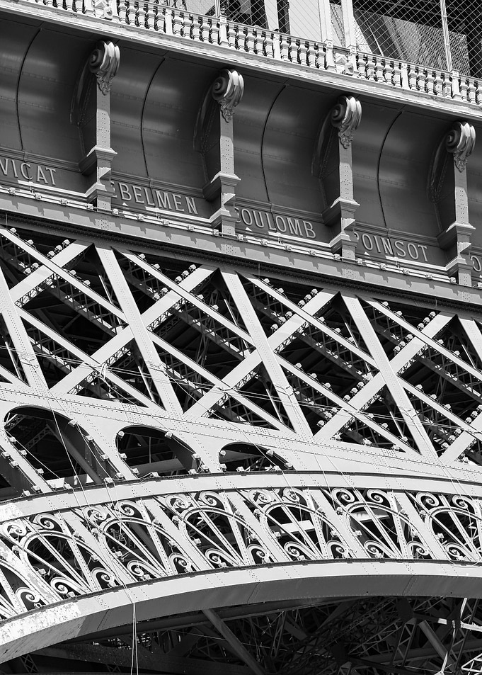 Eiffel Tower Waist