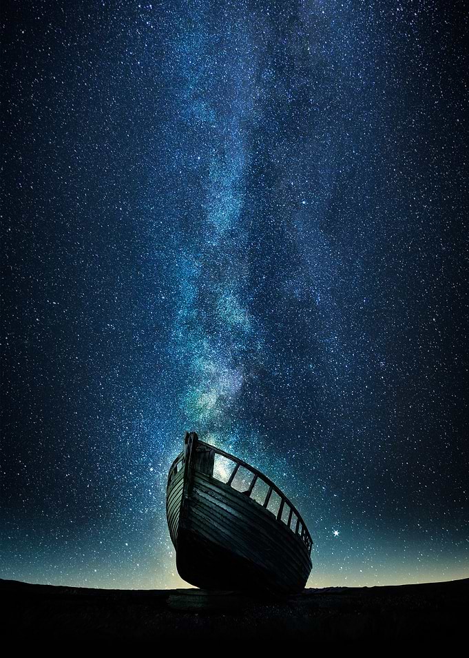 Cosmic boat