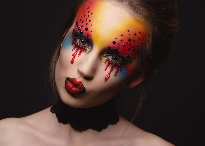 bloody eyes makeup