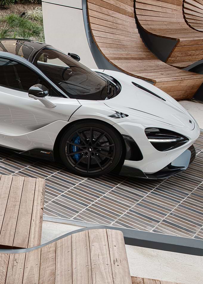 White McLaren 765LT 2021