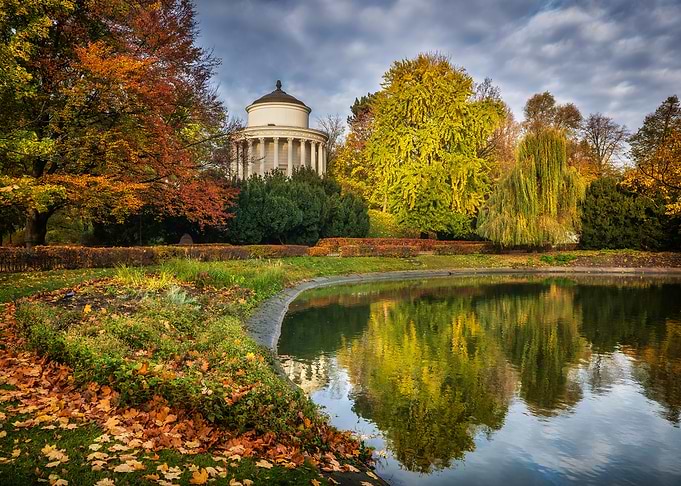 Saxon Garden In Warsaw