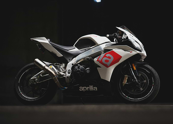 Aprilia Rs v4