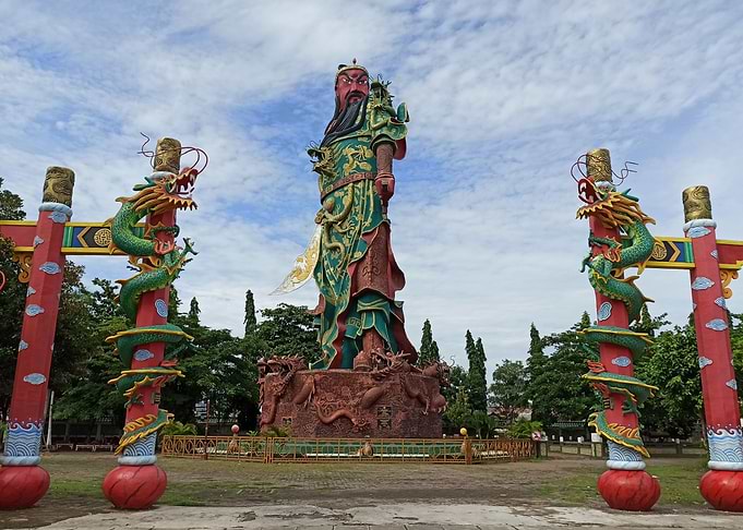 statue of god of war