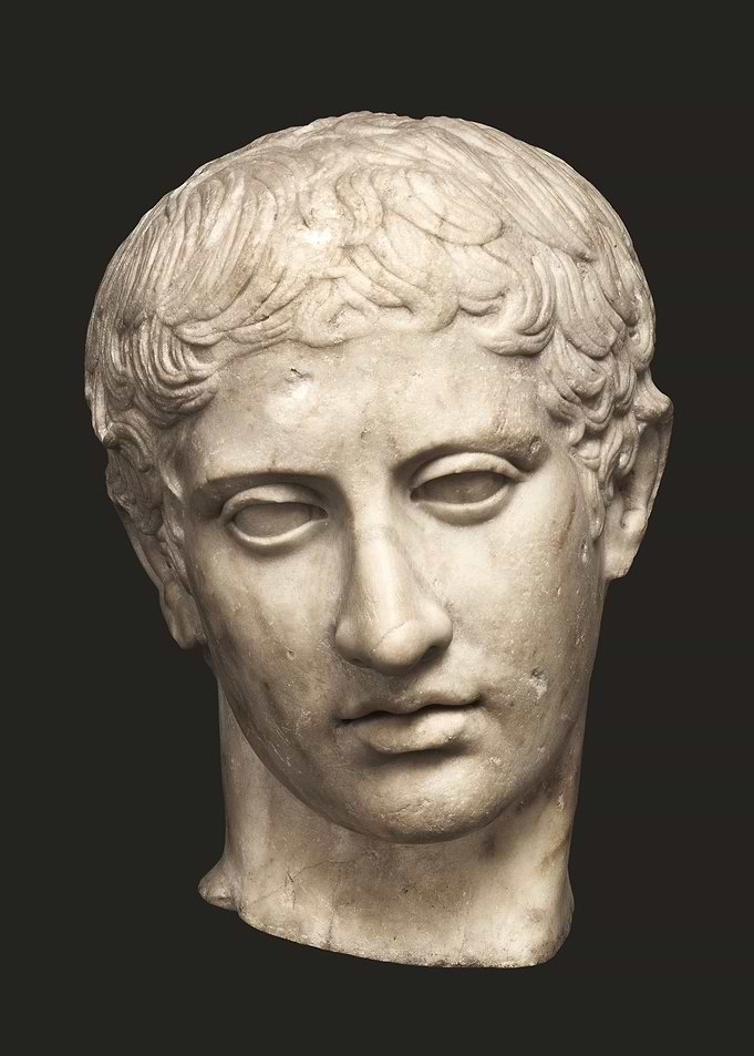 HEAD SCULPTURE