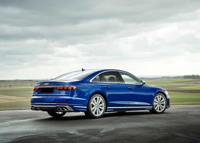 Audi S8