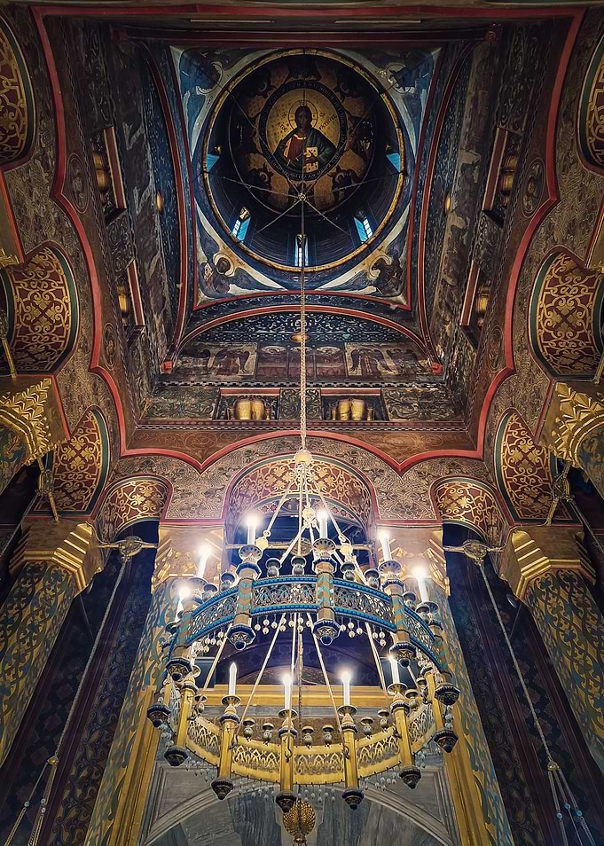 Curtea de Arges Interior