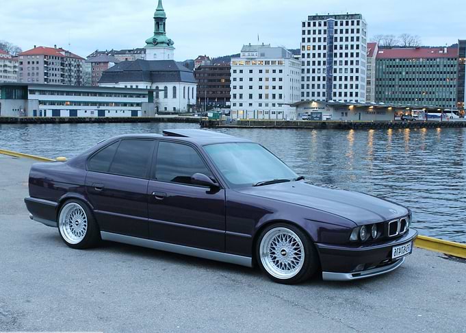 BMW E34 M5