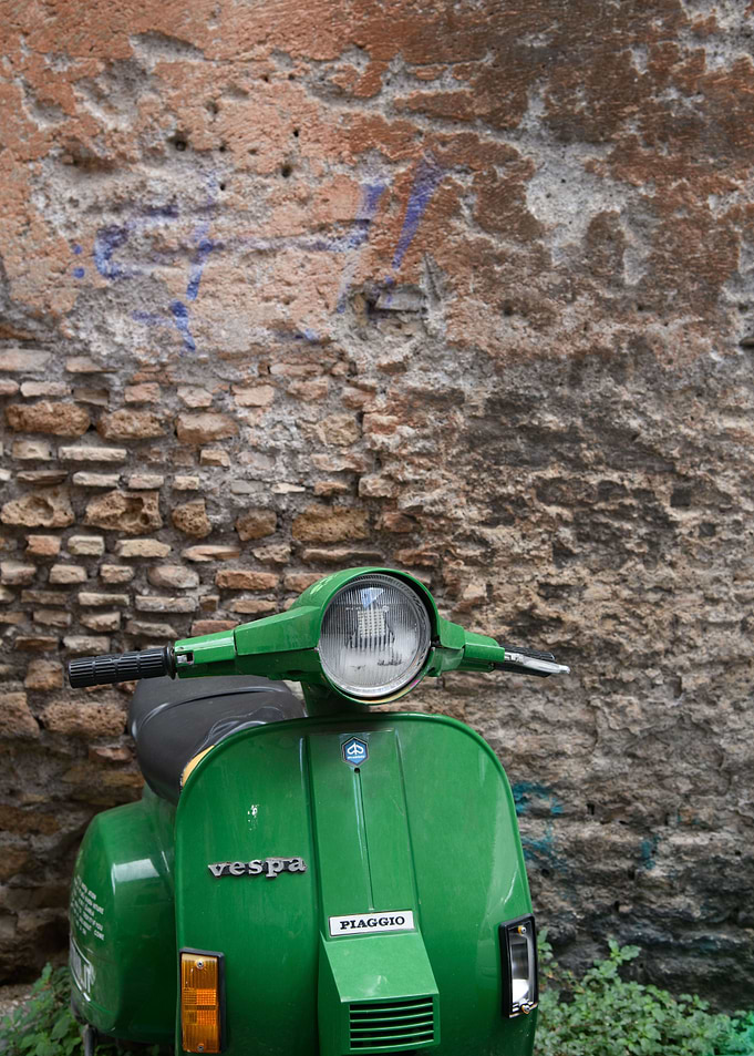 Green Vespa Trastevere 1