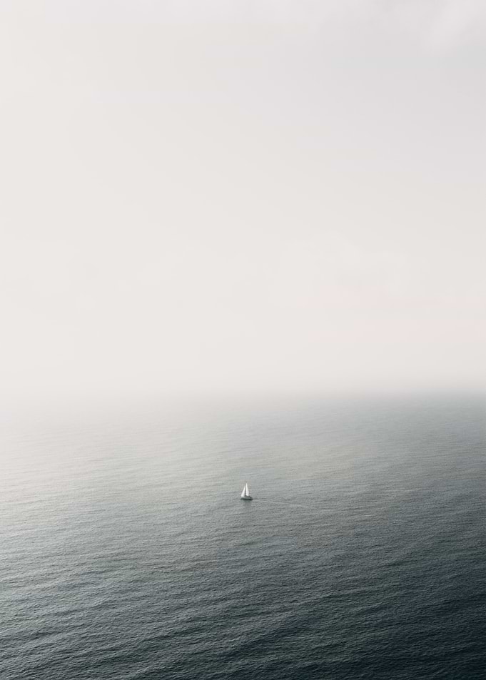 sea black and white